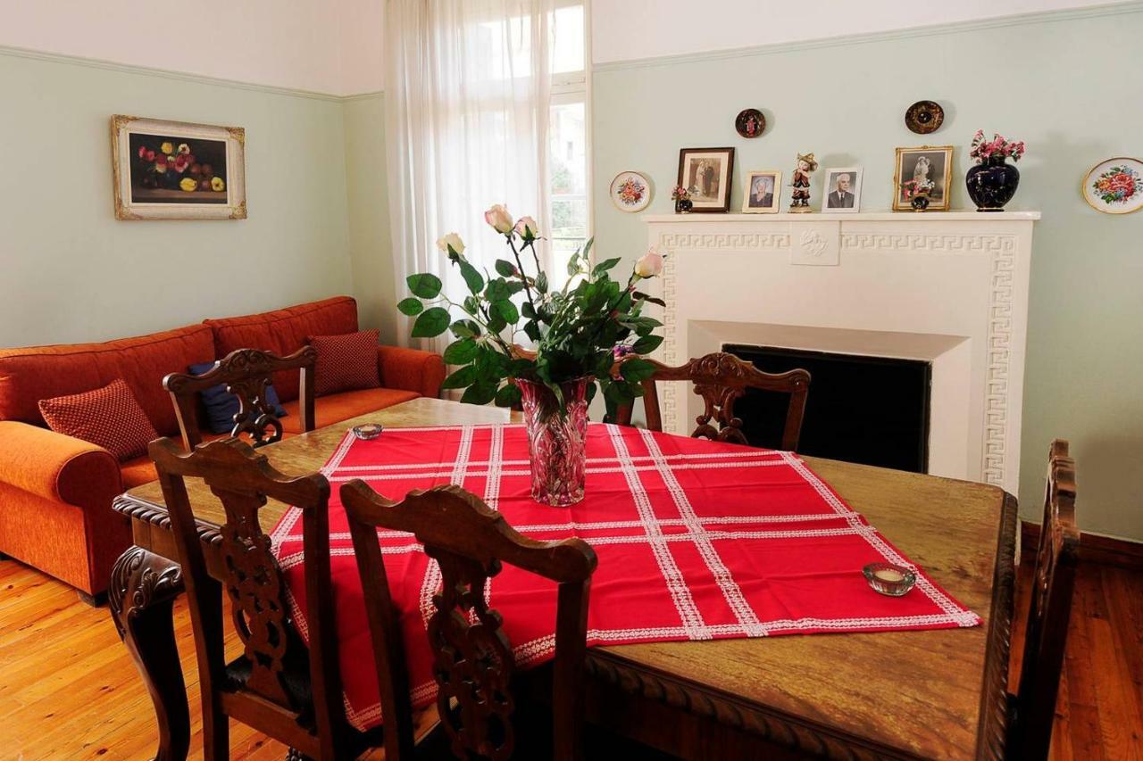 Zeta'S Vintage House In The Centre Of Sparta Exterior photo